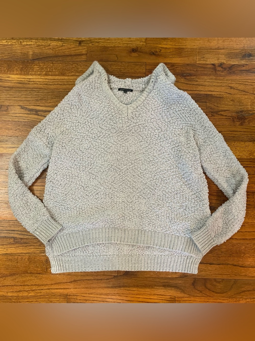 Staccato Light Gray Hooded Hoodie Sweater Top Blouse
Size Small 4 - 6
Oversized